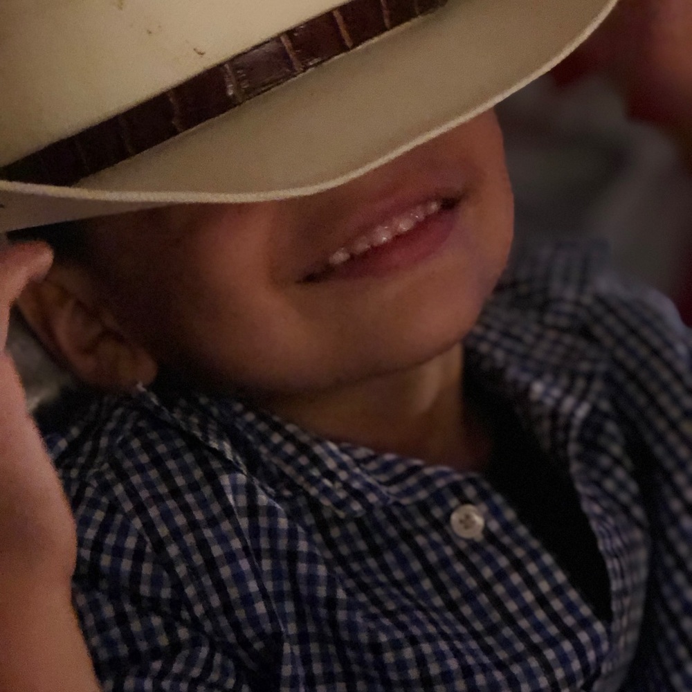 Meet your Posher, Ana